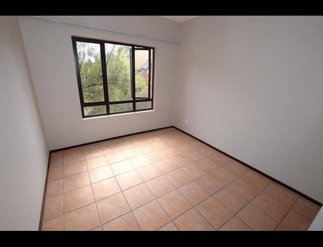 1 BEDROOM PROPERTY TO RENT IN PINESLOPES